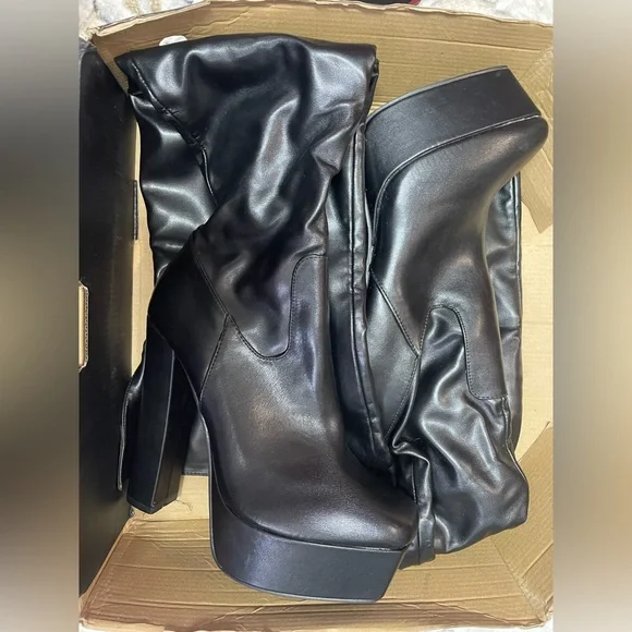 FASHION NOVA ABBEY OVER THE KNEE BOOTS - Picture 5 of 6